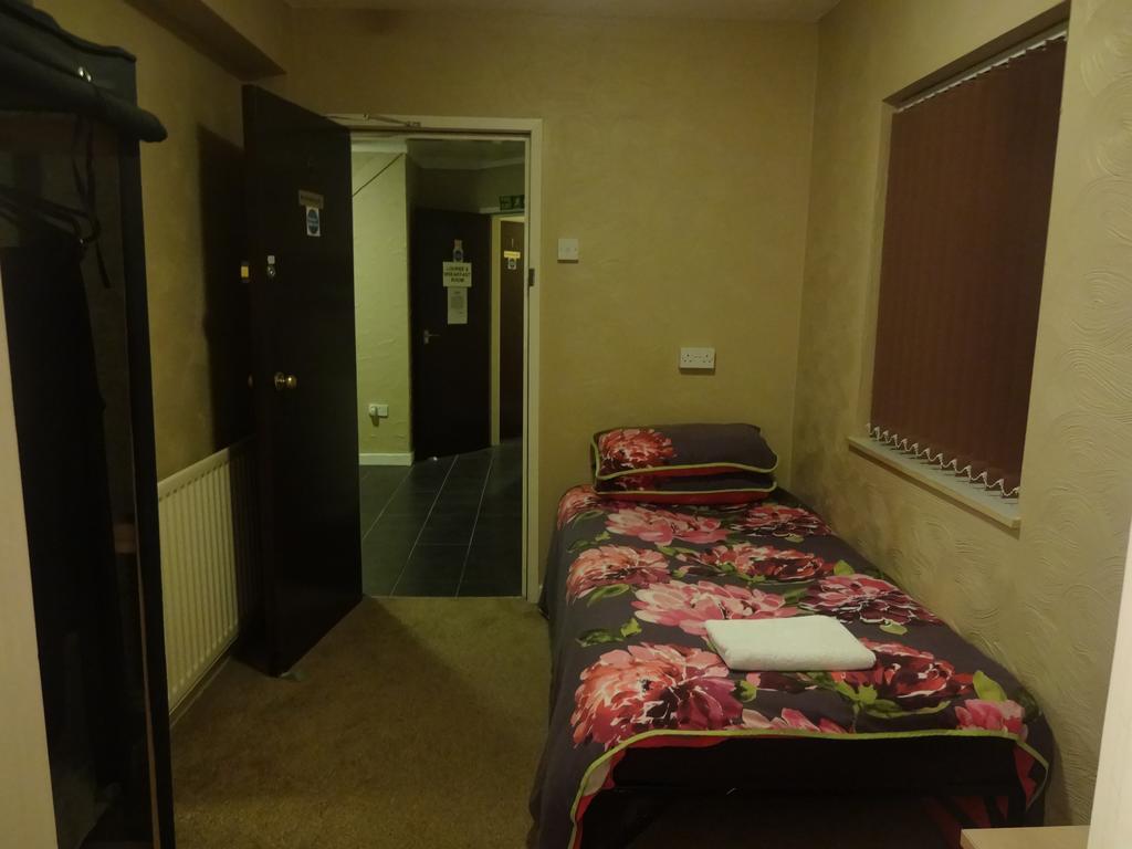 The Manor Hotel Nuneaton Chambre photo