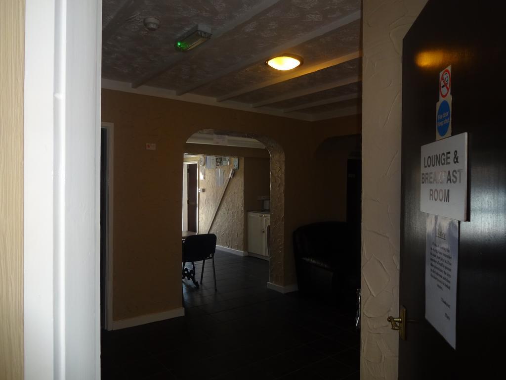 The Manor Hotel Nuneaton Extérieur photo